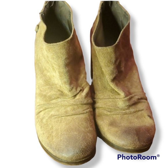 Boutique 9 Brown Suede BT Shale Booties - Picture 3 of 10